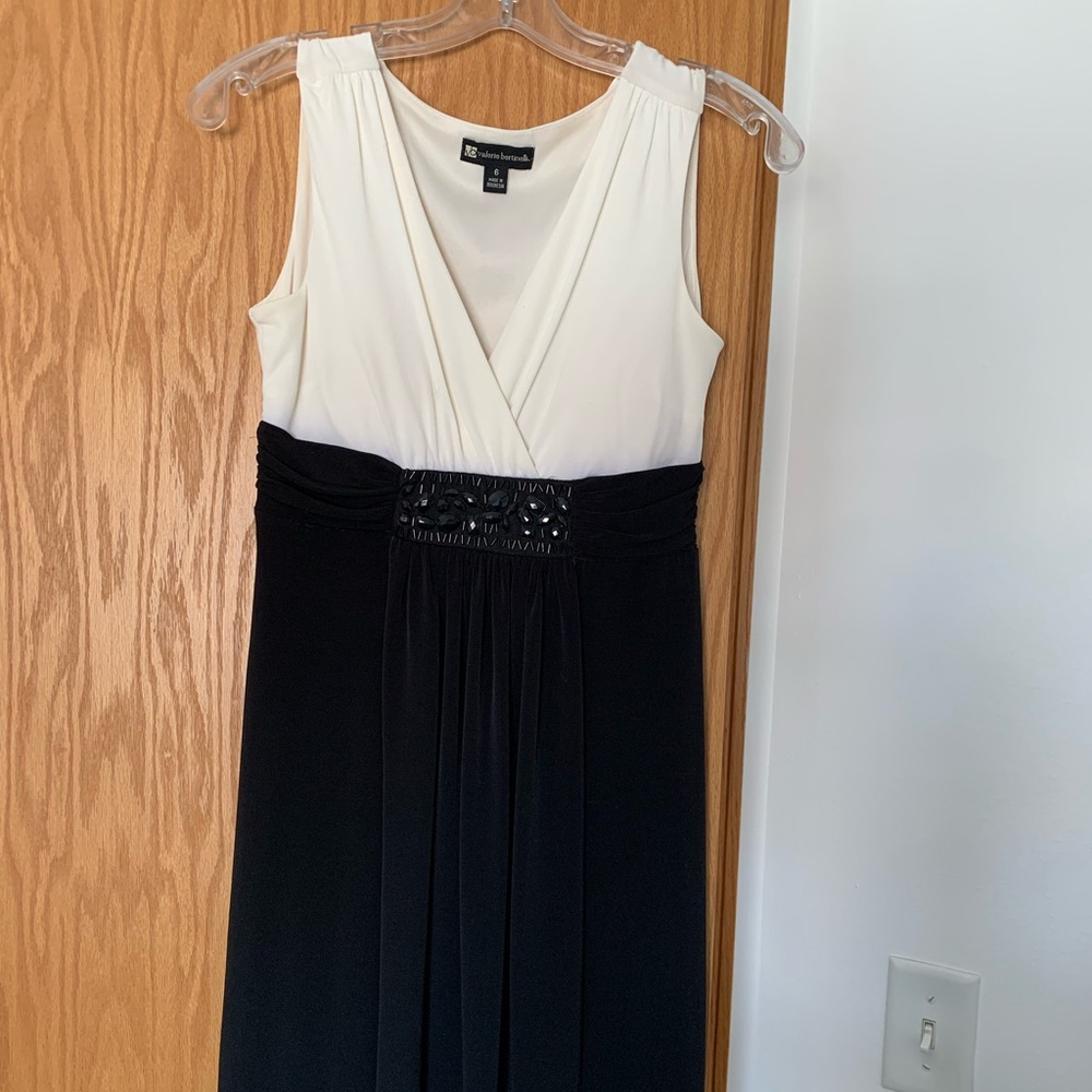 Size 6 formal dress. White & black